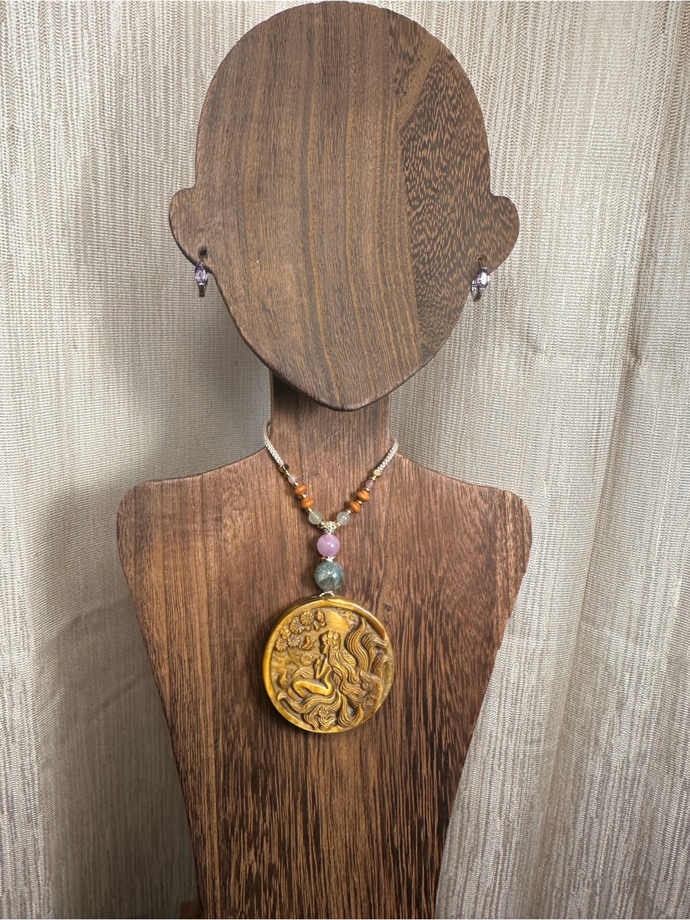 Tiger’s Eye Fairy Pendant with Kunzite and Moss Agate on Adjustable Beaded Rope - Picture 11 of 12